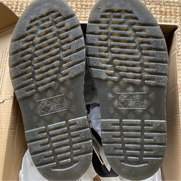 NEW Dr. Martens Clarissa II Quad Flatform In Black - Picture 10 of 12